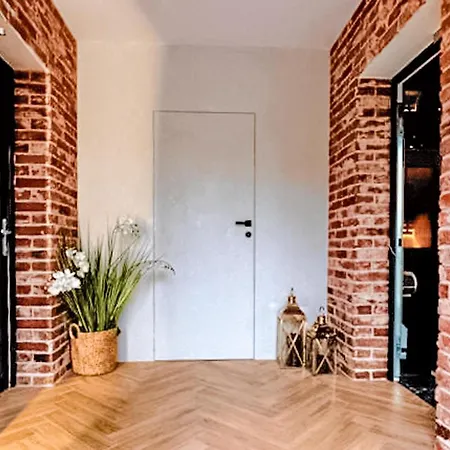 Amazing In Zawory With Sauna 別荘